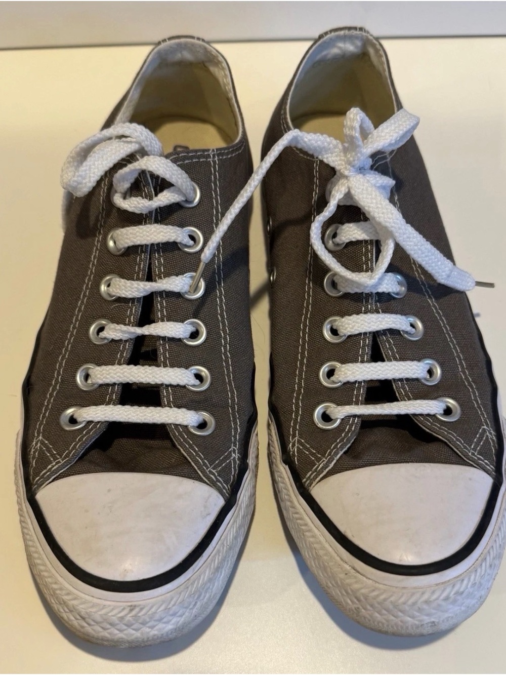 Converse women’s Low-Top Canvas Sneakers - Gray with White